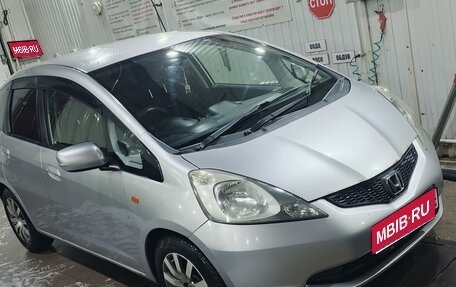 Honda Fit III, 2009 год, 700 000 рублей, 1 фотография