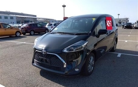 Toyota Sienta II, 2021 год, 1 400 000 рублей, 15 фотография