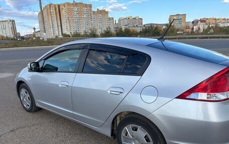 Honda Insight II рестайлинг, 2010 год, 920 000 рублей, 3 фотография