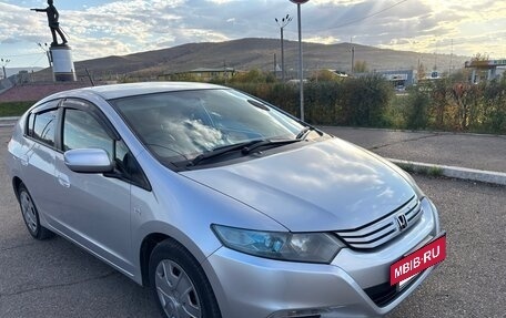 Honda Insight II рестайлинг, 2010 год, 920 000 рублей, 2 фотография