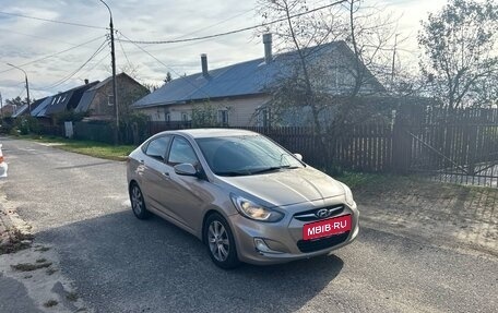 Hyundai Solaris II рестайлинг, 2012 год, 700 000 рублей, 11 фотография