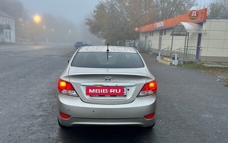 Hyundai Solaris II рестайлинг, 2012 год, 700 000 рублей, 4 фотография