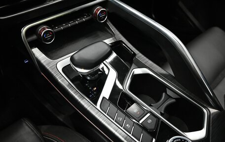 Geely Tugella FY11, 2023 год, 3 000 000 рублей, 18 фотография