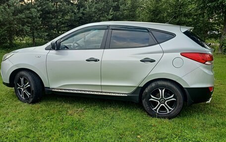 Hyundai ix35 I рестайлинг, 2012 год, 915 000 рублей, 4 фотография