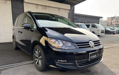 Volkswagen Sharan II, 2022 год, 1 474 000 рублей, 1 фотография