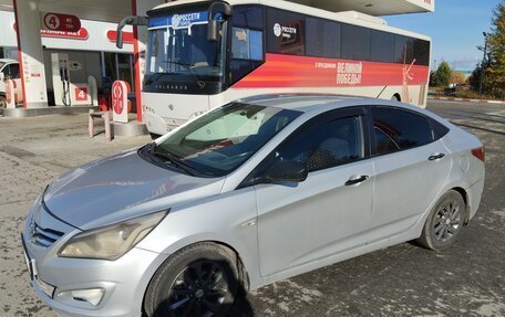 Hyundai Solaris II рестайлинг, 2014 год, 555 555 рублей, 9 фотография