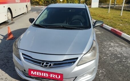 Hyundai Solaris II рестайлинг, 2014 год, 555 555 рублей, 11 фотография