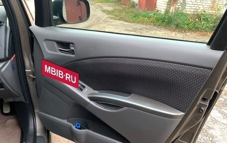 Toyota ISis I, 2010 год, 1 195 000 рублей, 19 фотография