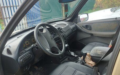 Chevrolet Niva I рестайлинг, 2005 год, 300 000 рублей, 11 фотография