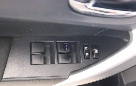 Toyota Corolla, 2019 год, 1 940 000 рублей, 8 фотография