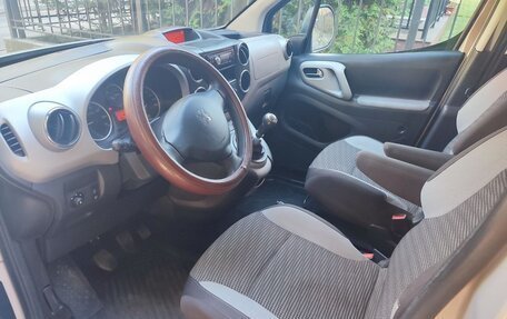 Peugeot Partner II рестайлинг 2, 2011 год, 1 075 000 рублей, 11 фотография