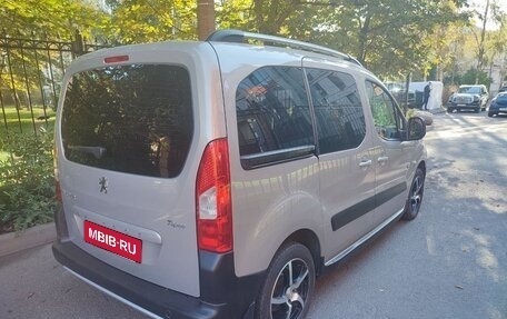 Peugeot Partner II рестайлинг 2, 2011 год, 1 075 000 рублей, 4 фотография