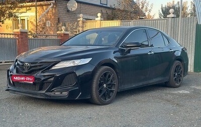 Toyota Camry, 2019 год, 3 300 000 рублей, 1 фотография