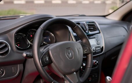 Renault Logan II, 2015 год, 683 000 рублей, 5 фотография