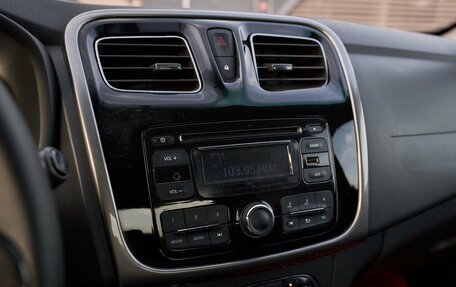 Renault Logan II, 2015 год, 683 000 рублей, 7 фотография