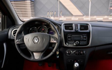 Renault Logan II, 2015 год, 683 000 рублей, 6 фотография