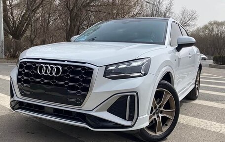 Audi Q2 I, 2022 год, 2 350 000 рублей, 2 фотография