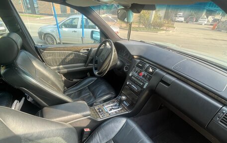 Mercedes-Benz E-Класс, 1998 год, 190 000 рублей, 4 фотография