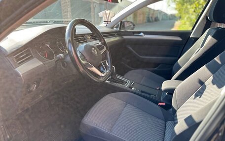 Volkswagen Passat B8 рестайлинг, 2019 год, 2 200 000 рублей, 16 фотография