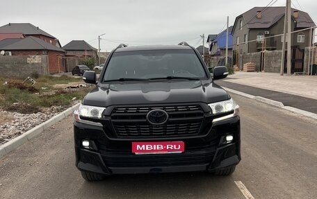 Toyota Land Cruiser 200, 2018 год, 7 100 000 рублей, 1 фотография