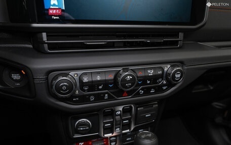 Jeep Wrangler, 2025 год, 8 300 000 рублей, 24 фотография