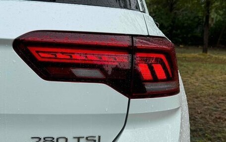 Volkswagen T-Roc I, 2022 год, 1 554 777 рублей, 19 фотография