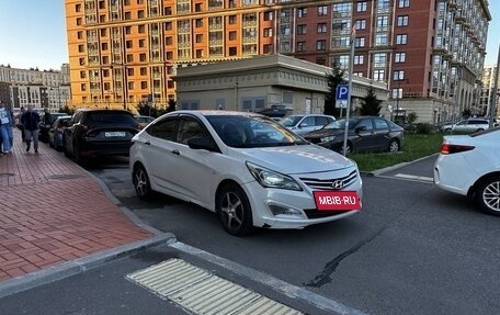 Hyundai Solaris II рестайлинг, 2015 год, 590 000 рублей, 4 фотография