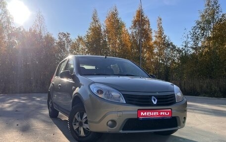 Renault Sandero I, 2011 год, 450 000 рублей, 1 фотография