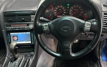 Nissan Skyline, 1999 год, 800 000 рублей, 18 фотография