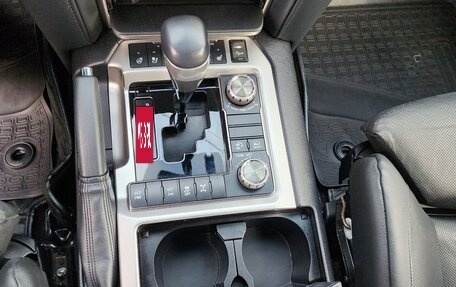 Toyota Land Cruiser 200, 2019 год, 6 700 000 рублей, 19 фотография