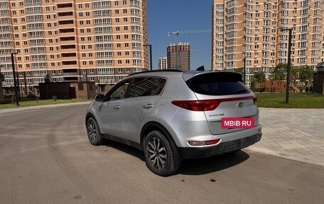 KIA Sportage IV рестайлинг, 2018 год, 2 000 000 рублей, 2 фотография