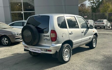 Chevrolet Niva I рестайлинг, 2004 год, 239 000 рублей, 3 фотография