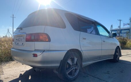 Toyota Ipsum II, 1998 год, 330 000 рублей, 6 фотография