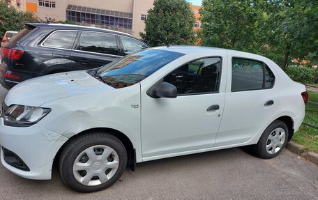 Renault Logan II, 2017 год, 847 000 рублей, 6 фотография