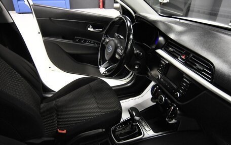 KIA Rio IV, 2018 год, 1 099 000 рублей, 5 фотография