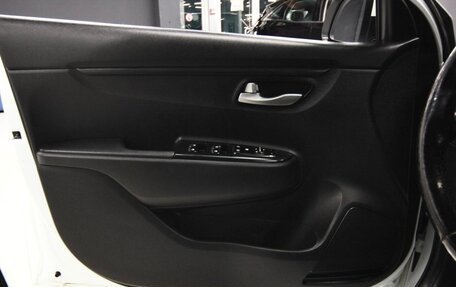 KIA Rio IV, 2018 год, 1 099 000 рублей, 13 фотография