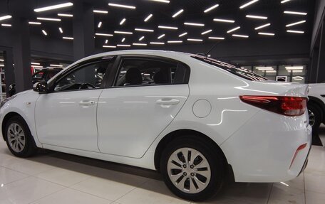 KIA Rio IV, 2018 год, 1 099 000 рублей, 3 фотография