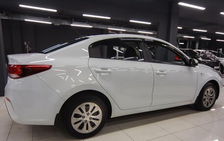 KIA Rio IV, 2018 год, 1 099 000 рублей, 4 фотография