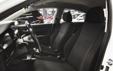 KIA Rio IV, 2018 год, 1 099 000 рублей, 14 фотография