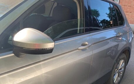 Volkswagen Tiguan II, 2019 год, 2 800 000 рублей, 4 фотография