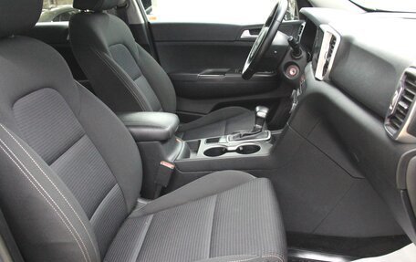 KIA Sportage IV рестайлинг, 2018 год, 2 196 500 рублей, 27 фотография