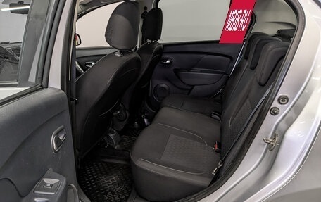 Renault Logan II, 2016 год, 840 000 рублей, 12 фотография