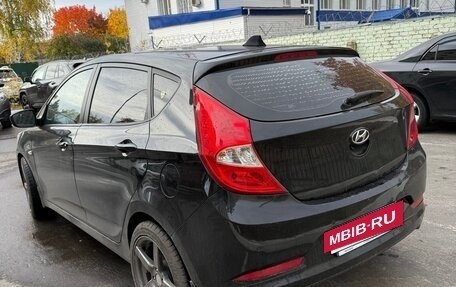 Hyundai Solaris II рестайлинг, 2014 год, 900 000 рублей, 4 фотография