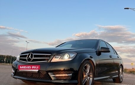 Mercedes-Benz C-Класс, 2011 год, 1 500 000 рублей, 9 фотография