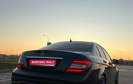 Mercedes-Benz C-Класс, 2011 год, 1 500 000 рублей, 5 фотография