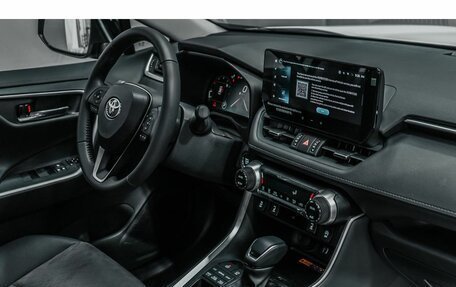 Toyota RAV4, 2025 год, 4 000 000 рублей, 21 фотография