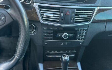 Mercedes-Benz E-Класс, 2010 год, 1 350 000 рублей, 7 фотография