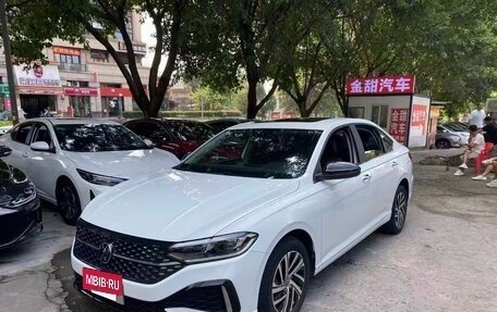 Volkswagen Lavida, 2022 год, 1 500 000 рублей, 2 фотография