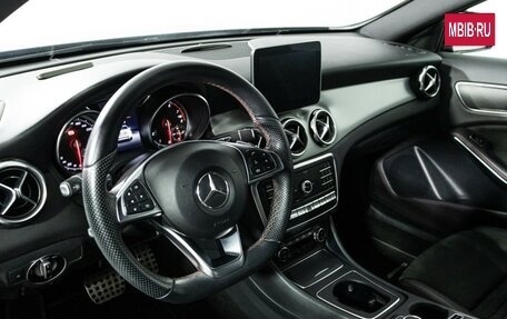 Mercedes-Benz GLA, 2017 год, 3 350 000 рублей, 11 фотография