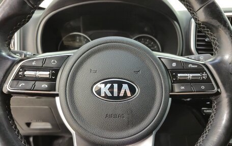 KIA Sportage IV рестайлинг, 2021 год, 2 580 000 рублей, 21 фотография